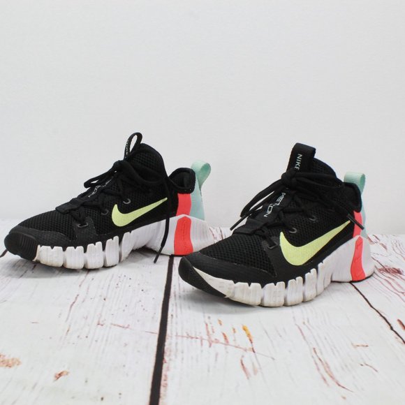 Nike Free Metcon 4 Black Mesh Breathable Lightweight Training Shoe Size 10 Inch - Picture 2 of 10